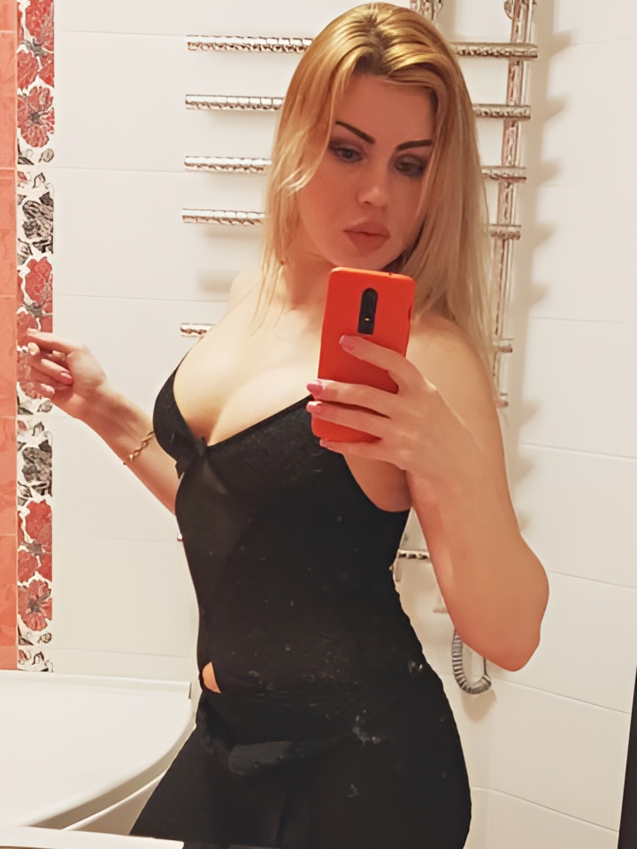 Каролина привлекальеная девушка из Киржача цена от 3000 руб